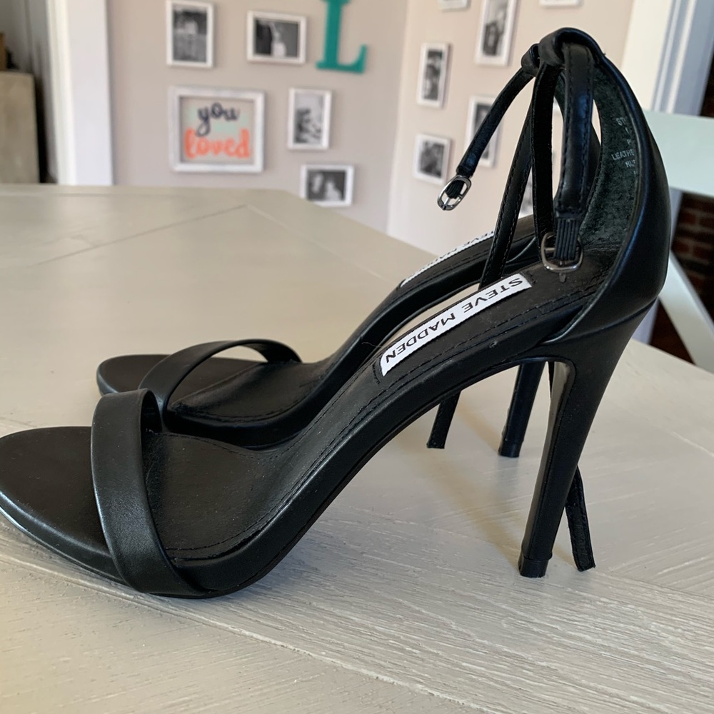 Steve Madden Brandie Black heels